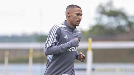 Ademir tem ficado como opção no banco de reservas nos últimos jogos