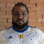 Adidas antecipa lançamento e revela nova camisa do Cruzeiro; veja fotos