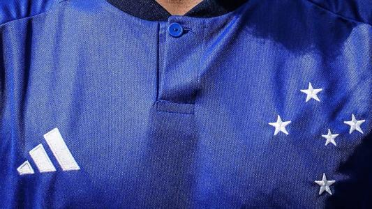 Adidas fornece o matérial do Cruzeiro desde 2020