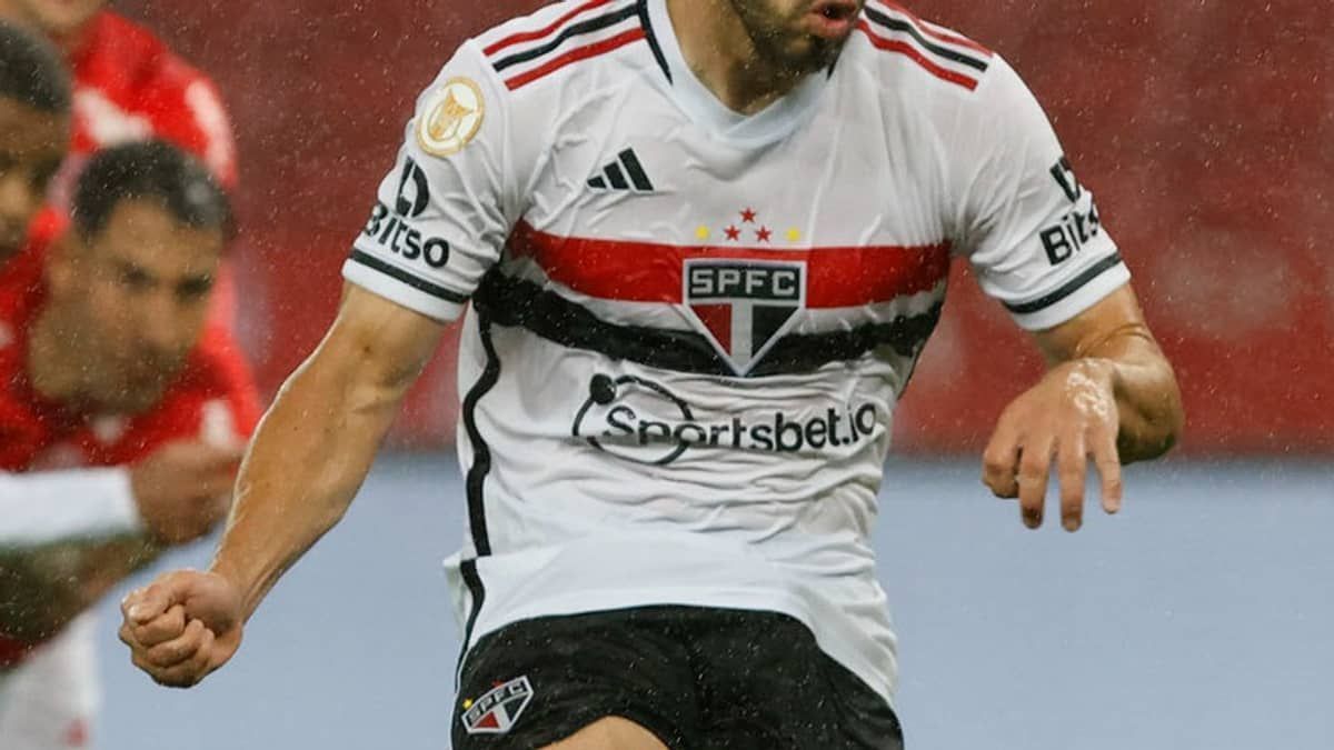 São Paulo anuncia fim de vínculo com Adidas e terá nova fornecedora