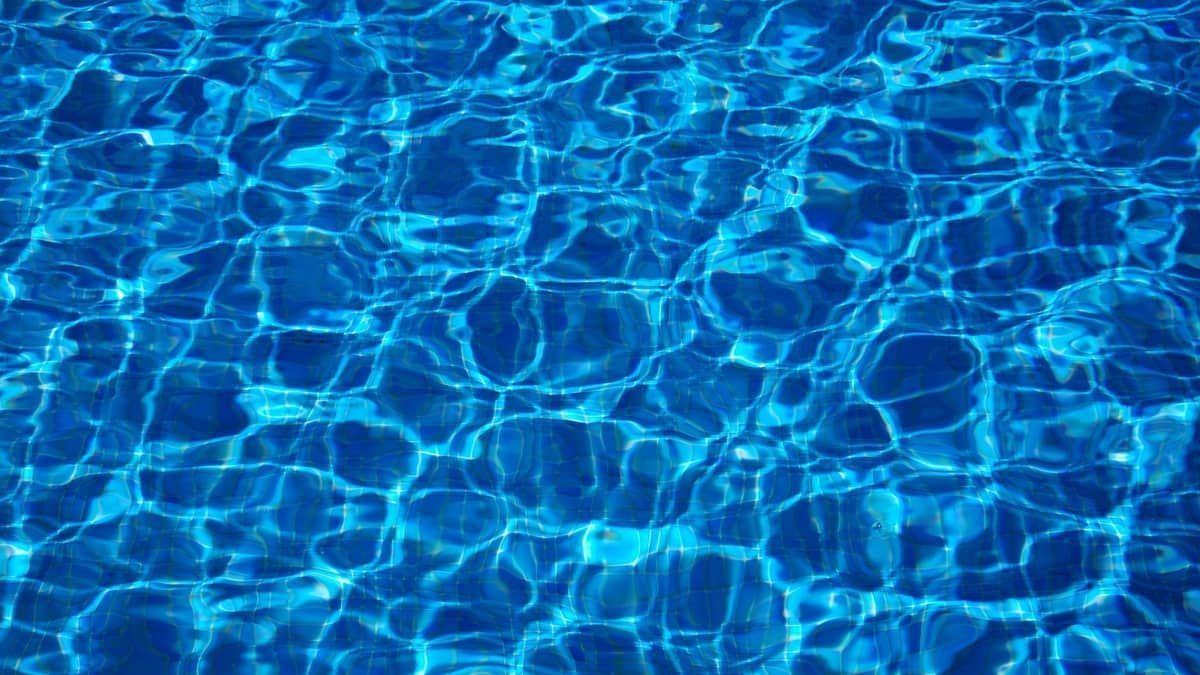 Irmãos de 3 e 7 anos morrem afogados piscina de sítio de Divinópolis (MG)