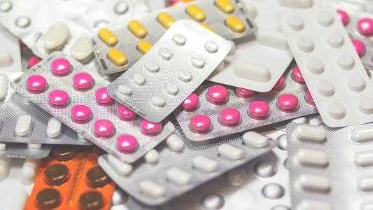 Adolescentes compravam remédios controlados com receitas falsas