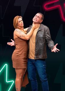 Adriana e Dhomini estão no Power Couple Brasil