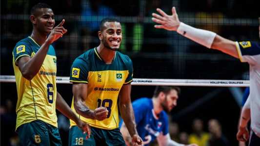 Adriano e Lucarelli, ponteiros da Seleção Brasileira