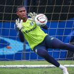 Goleiro titular do Grêmio não enfrenta Cruzeiro por indisciplina; veja o motivo