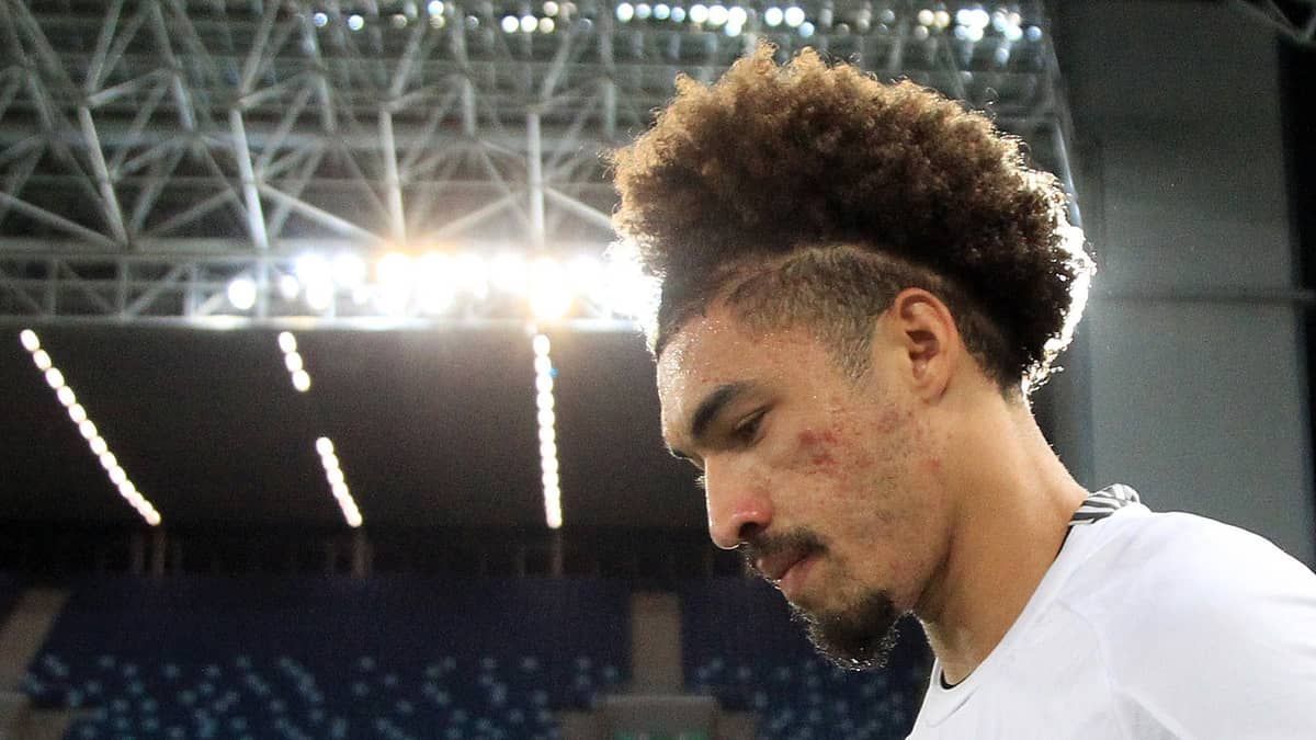 'Luís Castro está 100% focado no Botafogo', garante Adryelson