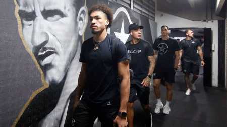 Adryelson está entre os titulares do Botafogo para a partida contra o Magallanes