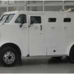 Motorista de BH obrigado a comer dentro de carro-forte será indenizado