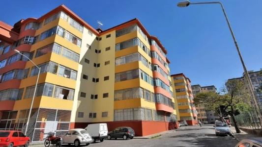 O Conjunto Habitacional IAPI tem 928 apartamentos ocupados por mais de 5,4 mil residentes