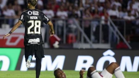 Adson garantiu a vitória para o Corinthians no clássico contra o São Paulo