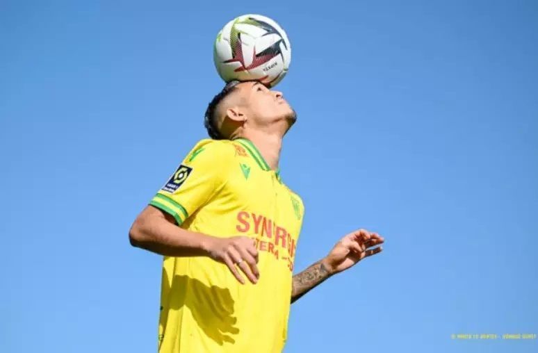 Nantes aceita oferta do Vasco, e Adson pode ser apresentado no Uruguai