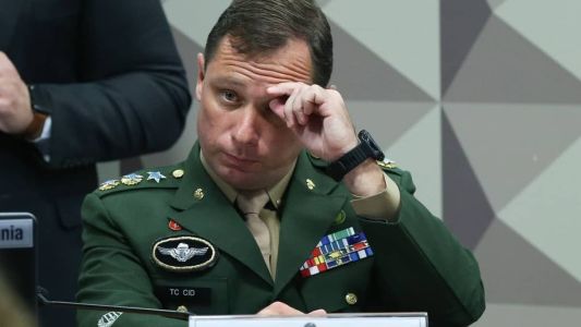 Advogado Bernardo Fenelon deixou a defesa do tenente-coronel Mauro Cid