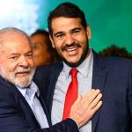Lula se reúne com Jorge Messias, cotado para vaga no STF; Flávio Dino e Bruno Dantas estão na disputa