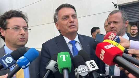 Advogados de Bolsonaro estudam forma de questionar vazamento de trechos da delação de Mauro Cid