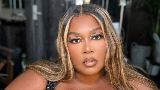 Advogados que representam as ex-bailarinas de Lizzo revelaram que receberam novas denúncias contra a cantora
