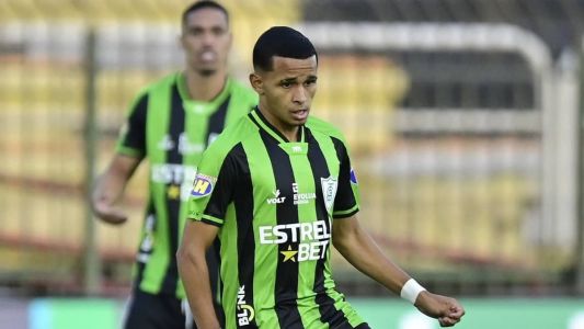 Adyson durante partida entre Nova Iguaçu e América, pela 3ª fase da Copa do Brasil 2023