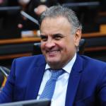 Aécio Neves tem entrevistas e sabatina nesta segunda (21)