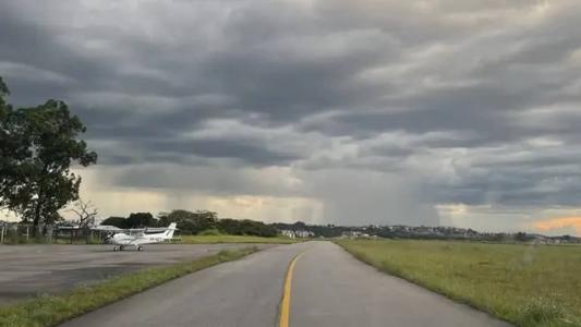 Aeroporto Carlos Prates