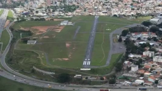 Aeroporto Carlos Prates