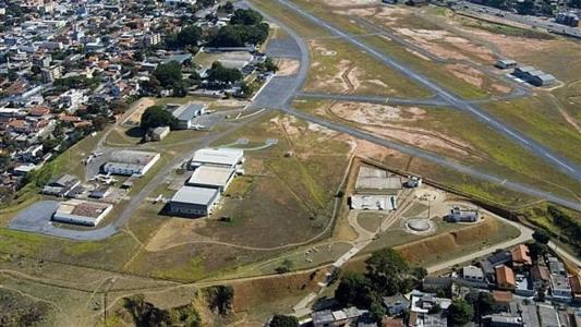 Aeroporto Carlos Prates
