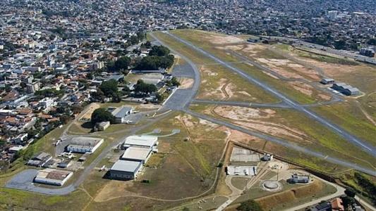 Aeroporto Carlos Prates