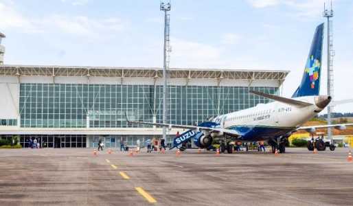 Foto mostra área interna do Aeroporto Regional da Zona da Mata, em Juiz de Fora (MG)
