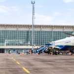 Prefeitos discutem estratégias para melhorias no Aeroporto Regional