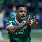 Vitor Roque brilha, Palmeiras vence Santos e abre vantagem na ponta do Brasileiro