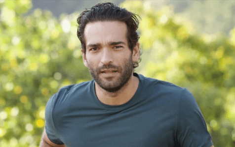 Afonso Roitman é interpretado por Humberto Carrão