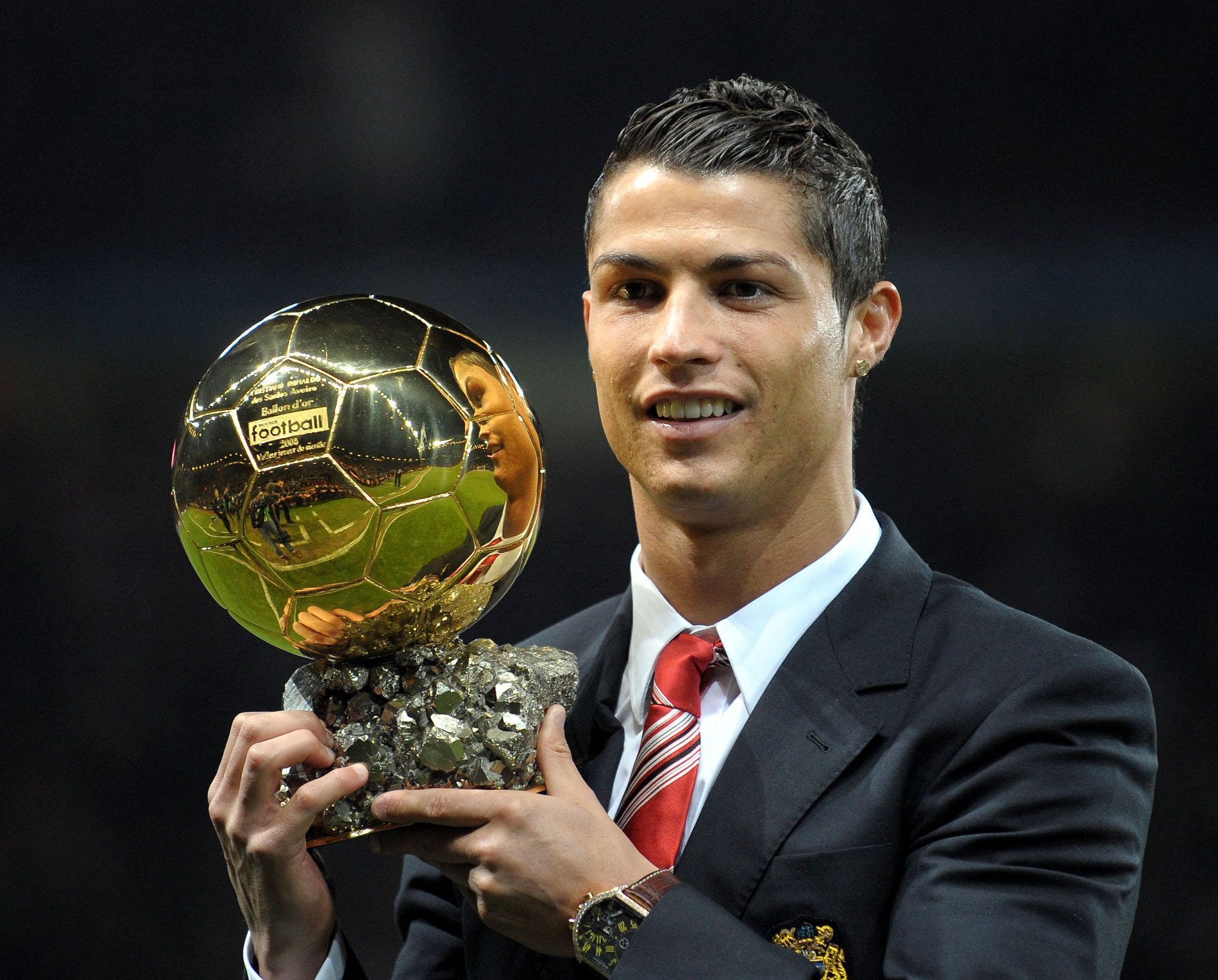 Cristiano Ronaldo completa 40 anos: veja prêmios individuais de CR7