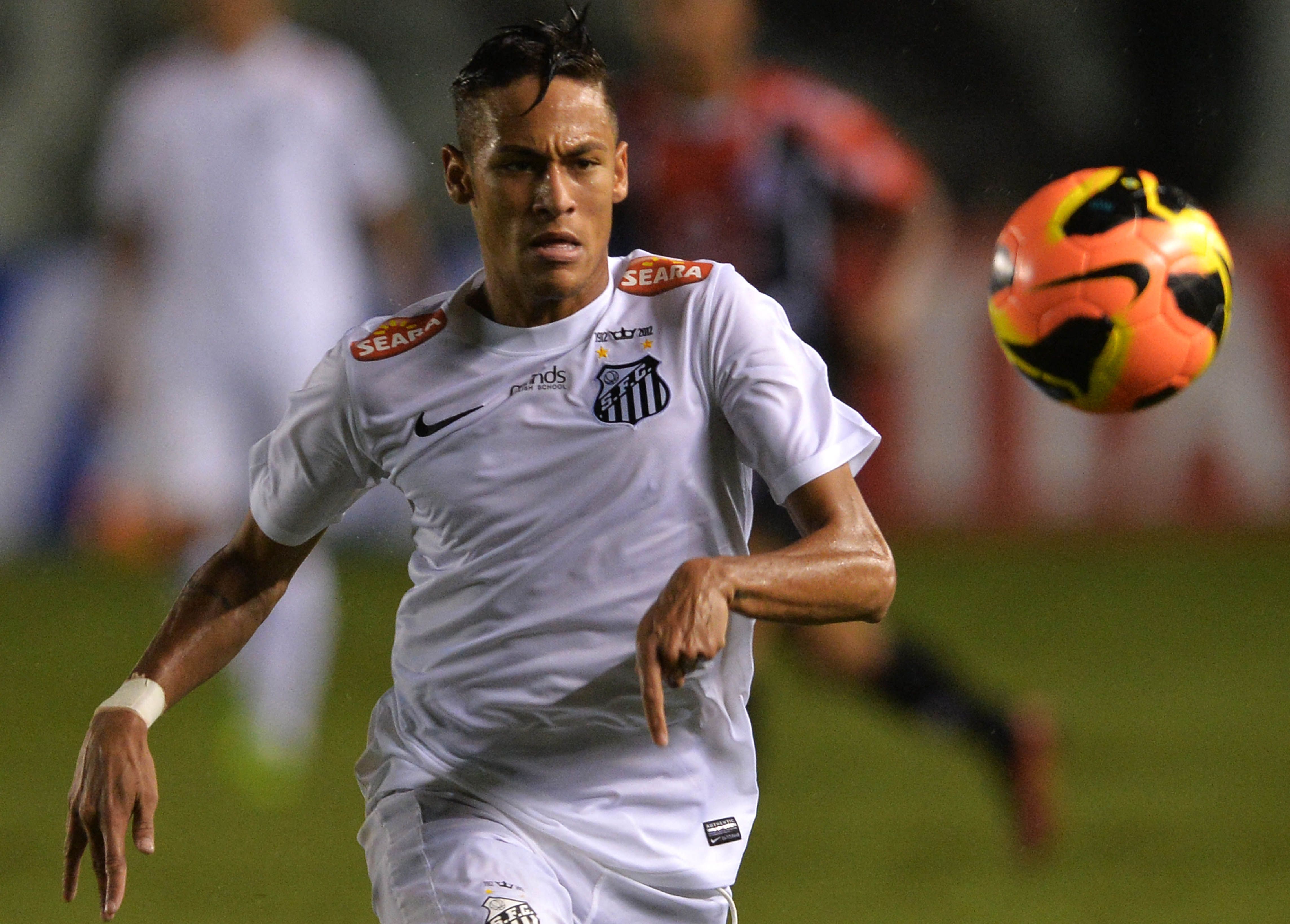 Neymar no Santos: saiba qual a maior vítima do atacante na carreira