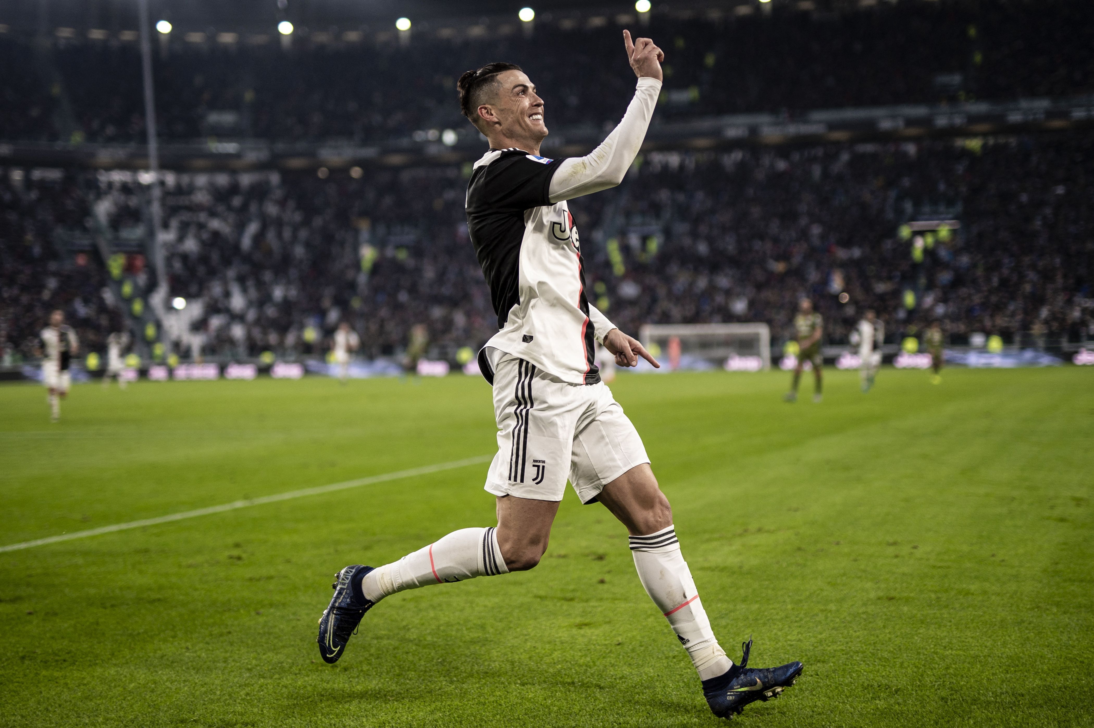 Cristiano Ronaldo completa 40 anos: todos os números pela Juventus
