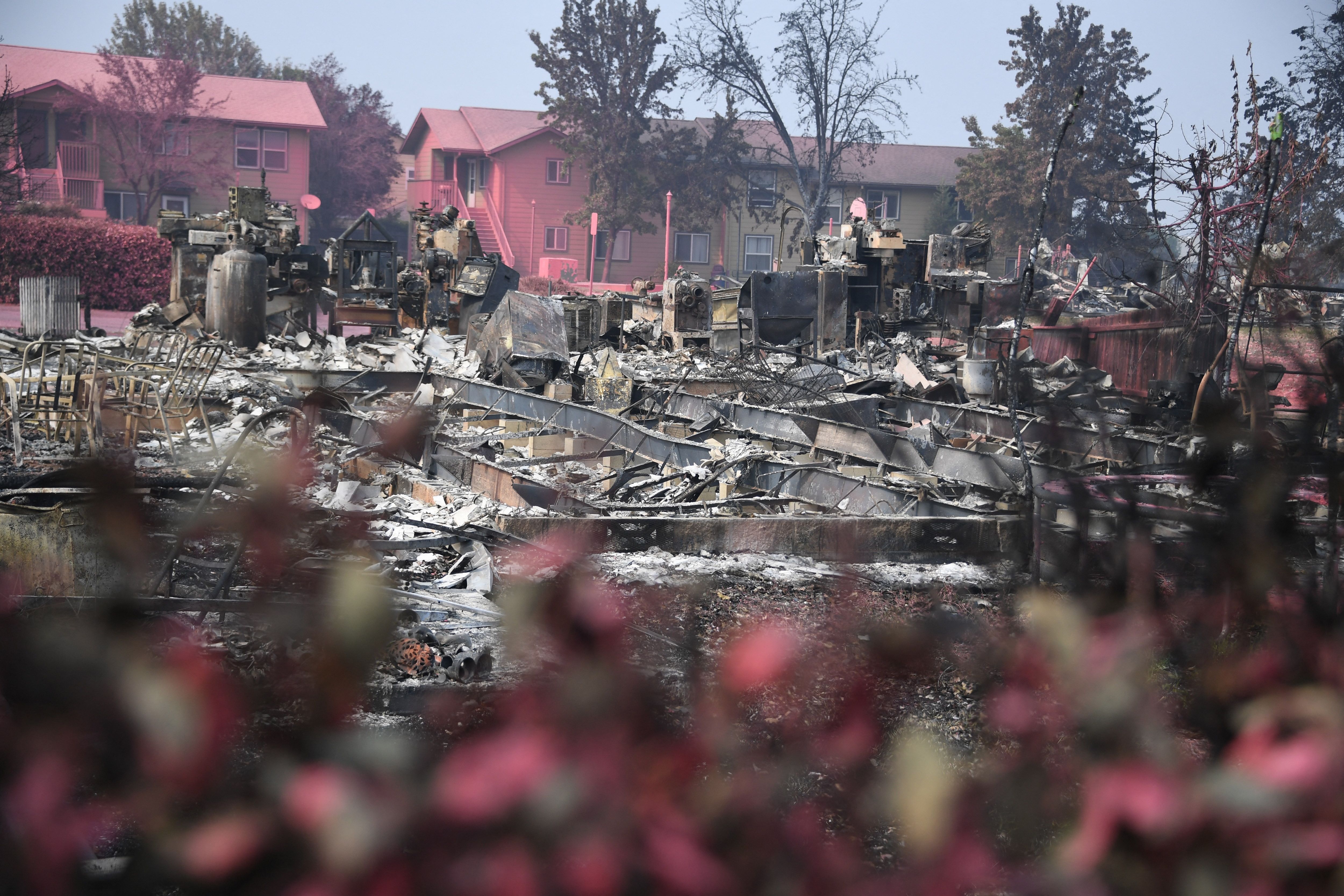 Los Angeles se prepara para deslizamentos com tempestade nas áreas incendiadas em janeiro