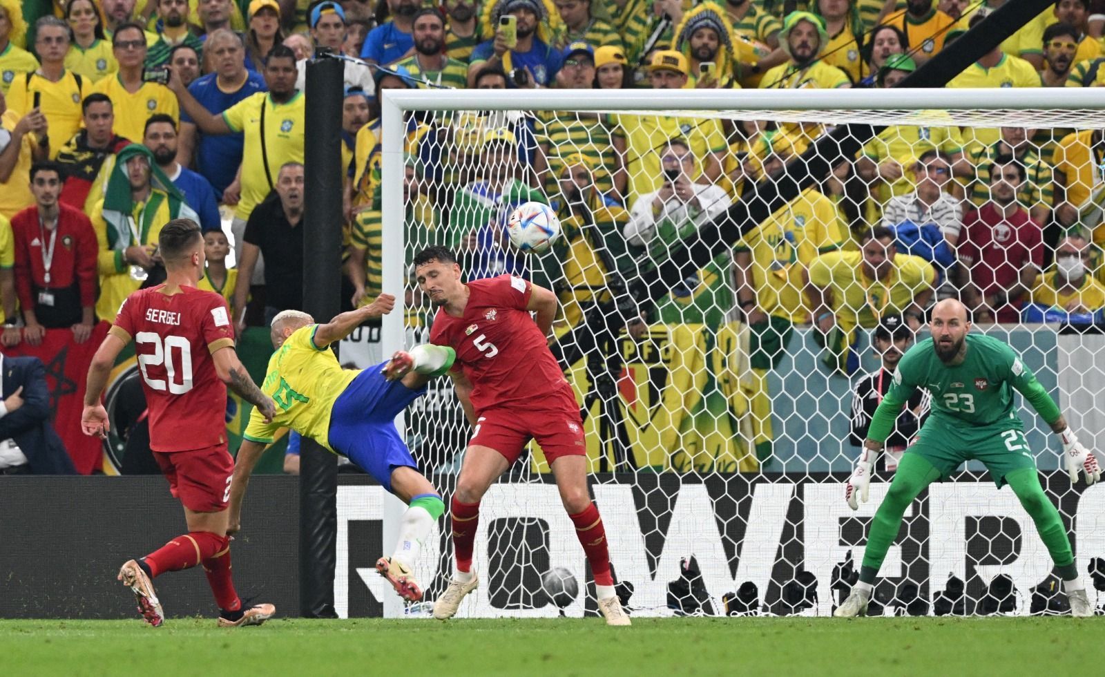 Quais foram os rivais do Brasil em todas as estreias de Copa do Mundo