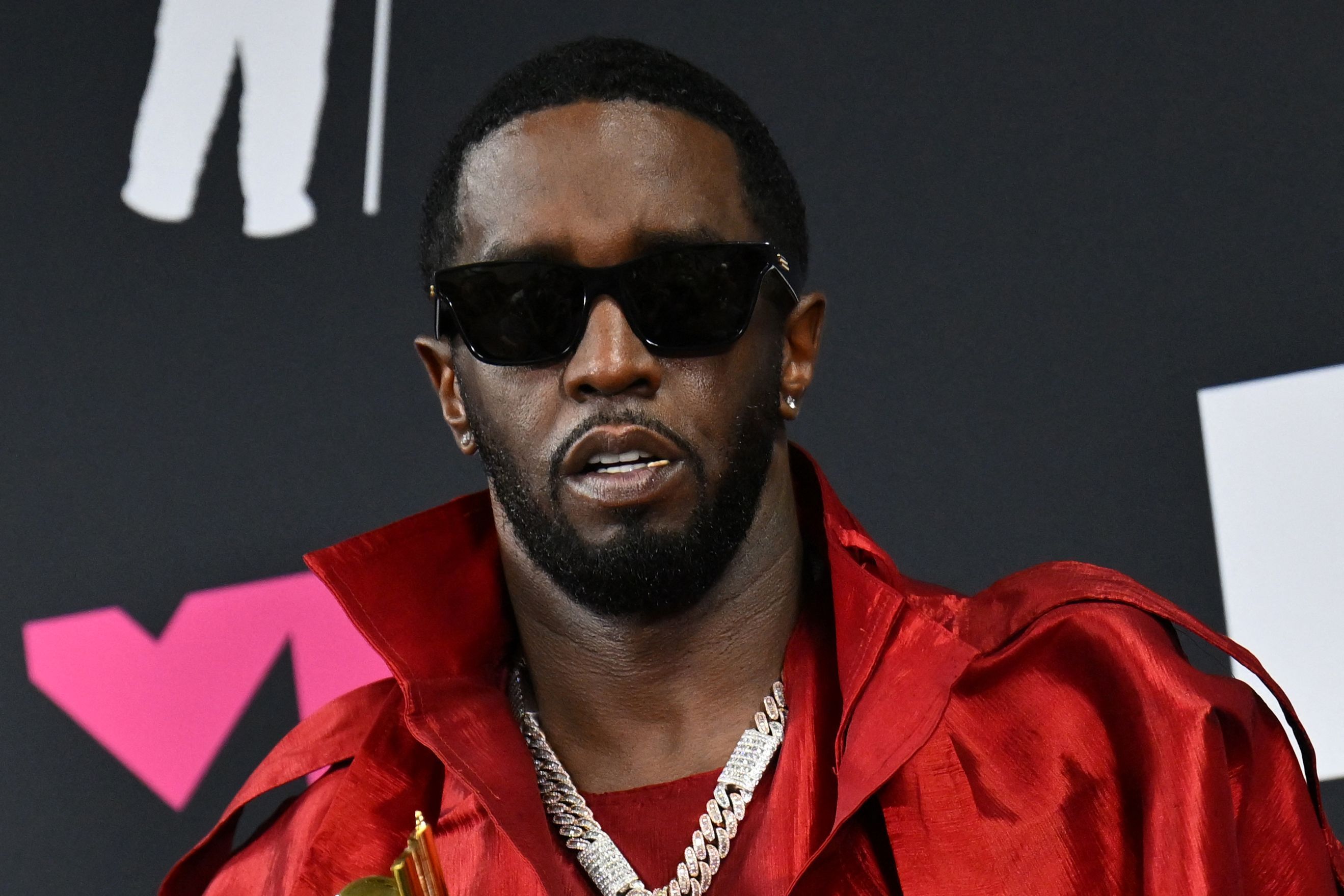 Promotora diz que Diddy atacava mulheres que se negavam a participar de festas