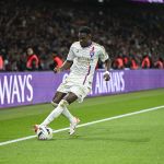 Atacante de clube comandado por John Textor desaparece após transferência frustrada