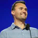 Charlie Kirk: FBI e polícia fazem 'caçada' a atirador que matou aliado de Trump