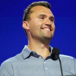 Ato na Praça da Liberdade faz homenagem a Charlie Kirk neste domingo (21)