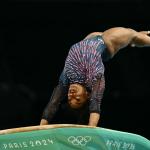 Paris 2024: adversária de Rebeca Andrade, Simone Biles impressiona em treino; veja