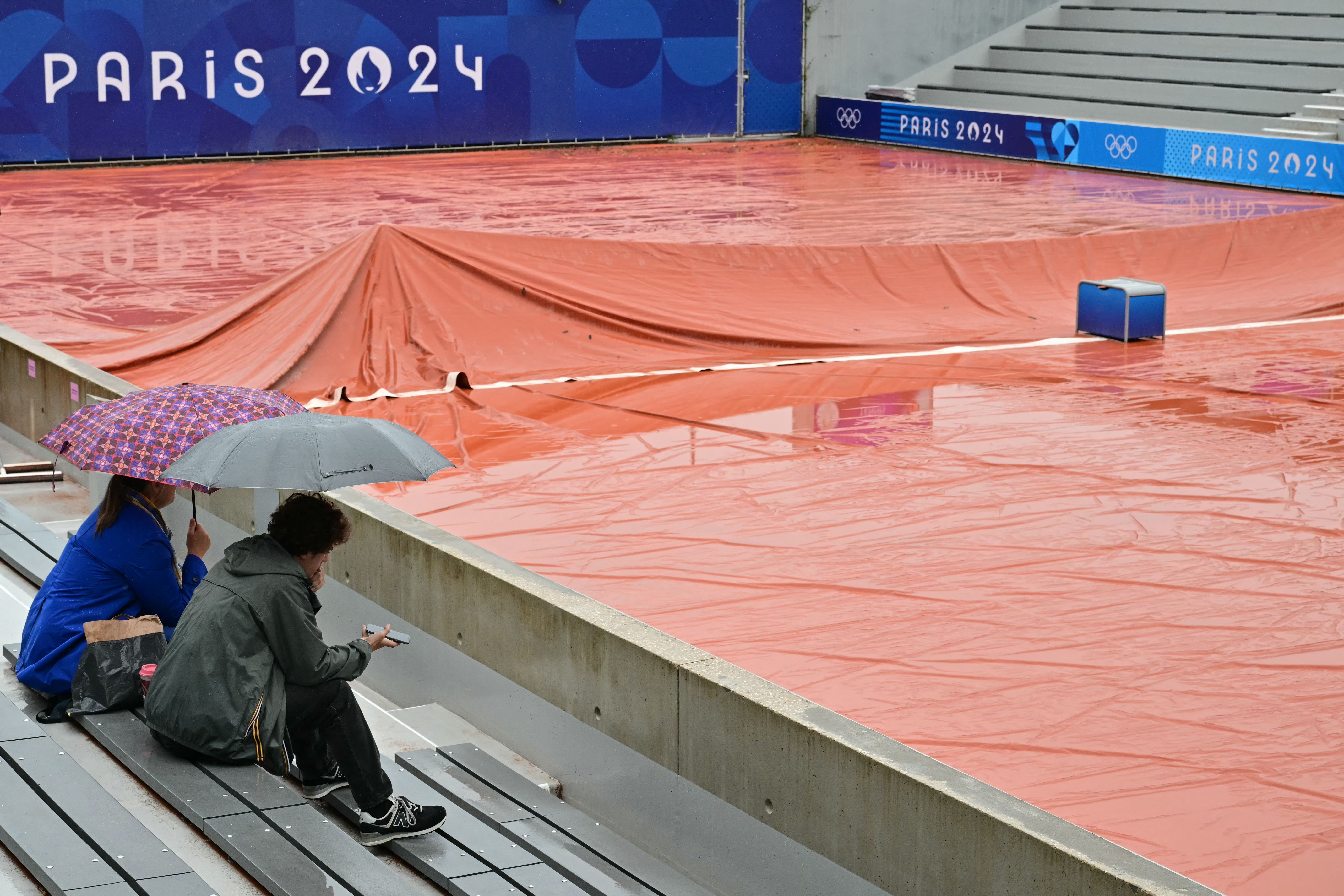 Chuva em Paris atrasa jogos das tenistas Bia Haddad e Laura Pigossi na Olimpíada