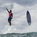 Renomado artista plástico representa foto icônica de Gabriel Medina na Olimpíada
