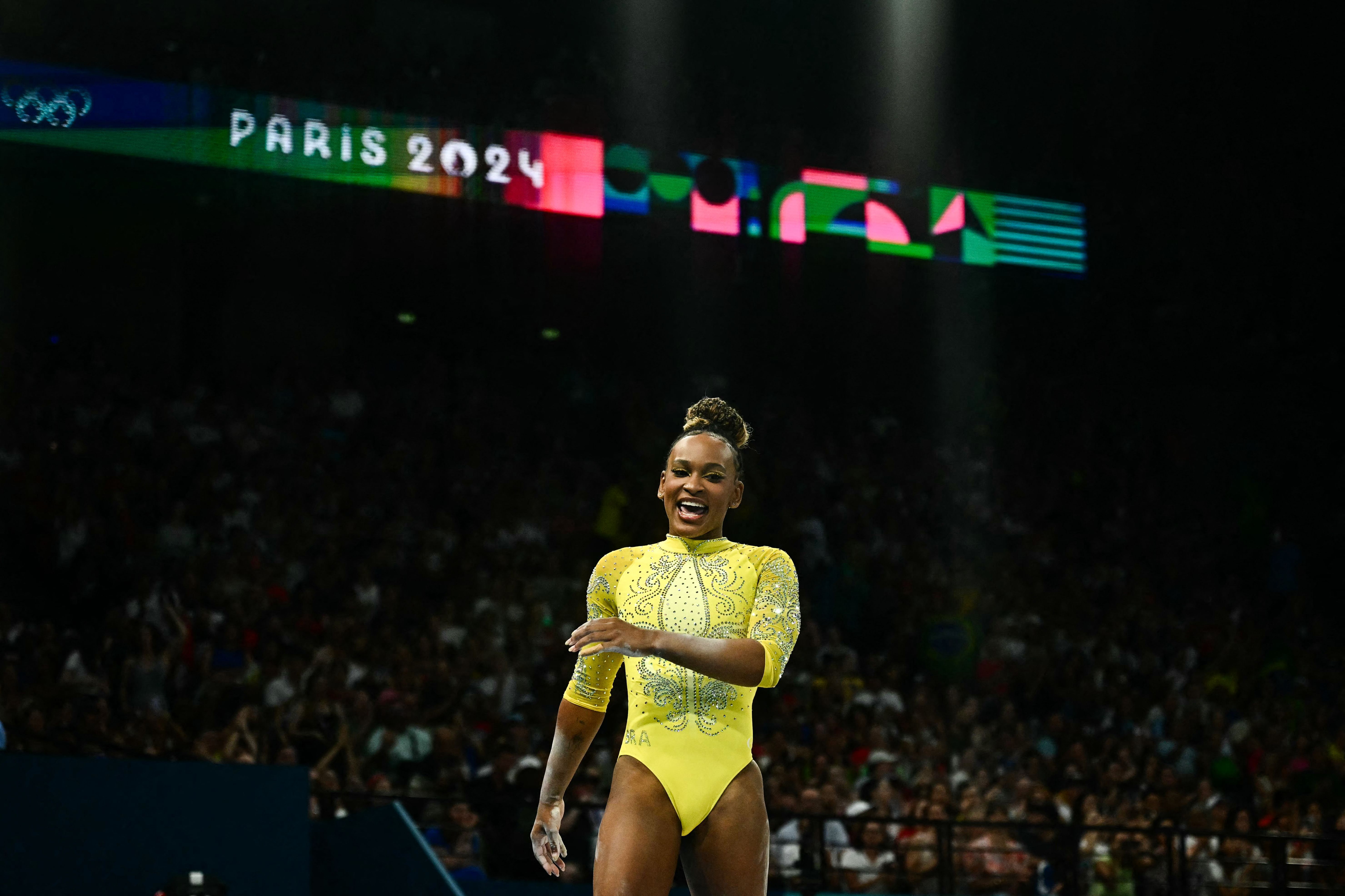 Saiba quanto Rebeca Andrade receberá pela medalha de prata em Paris 2024