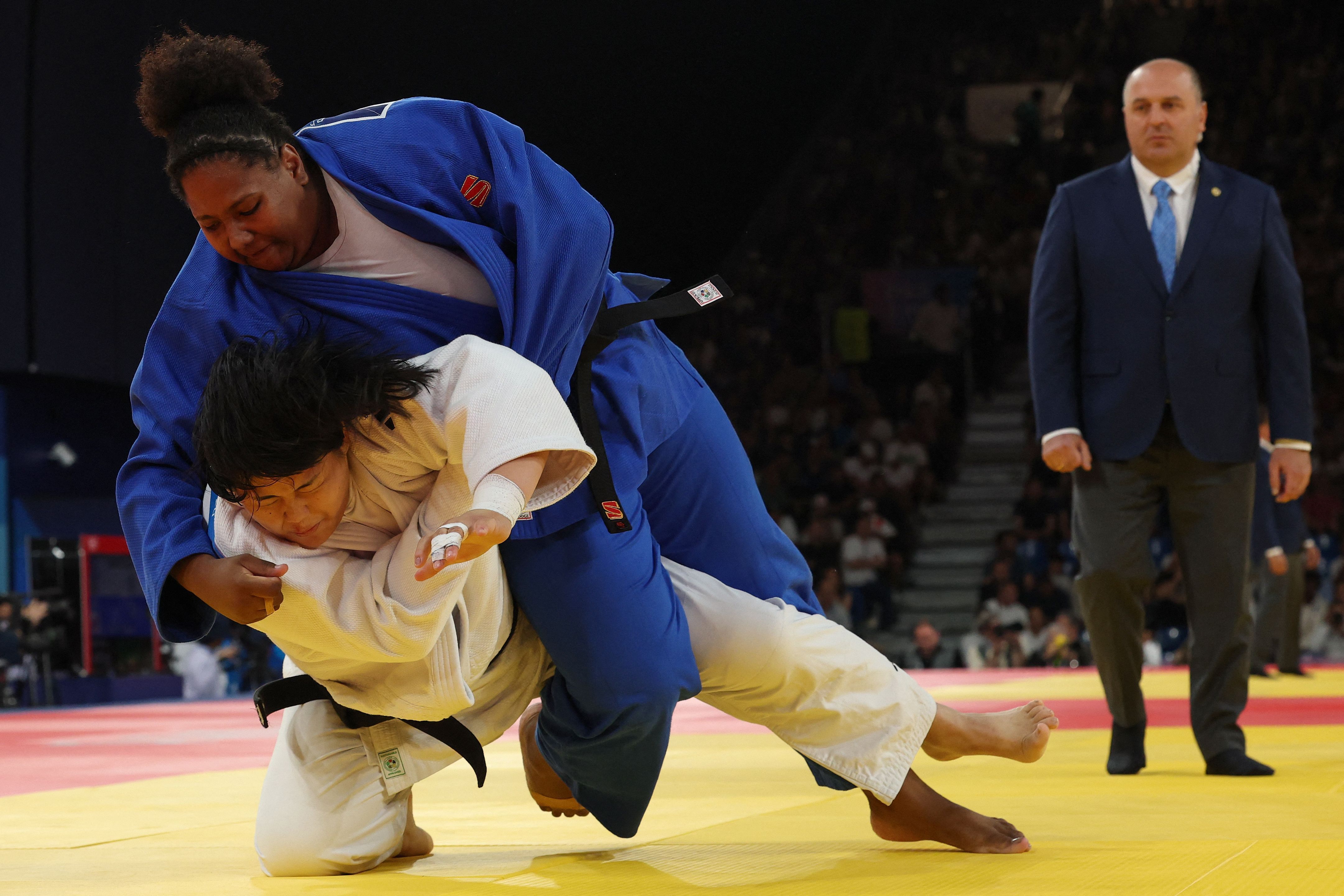 Paris 2024: Beatriz Souza vence mais uma luta e está na semifinal do Judô