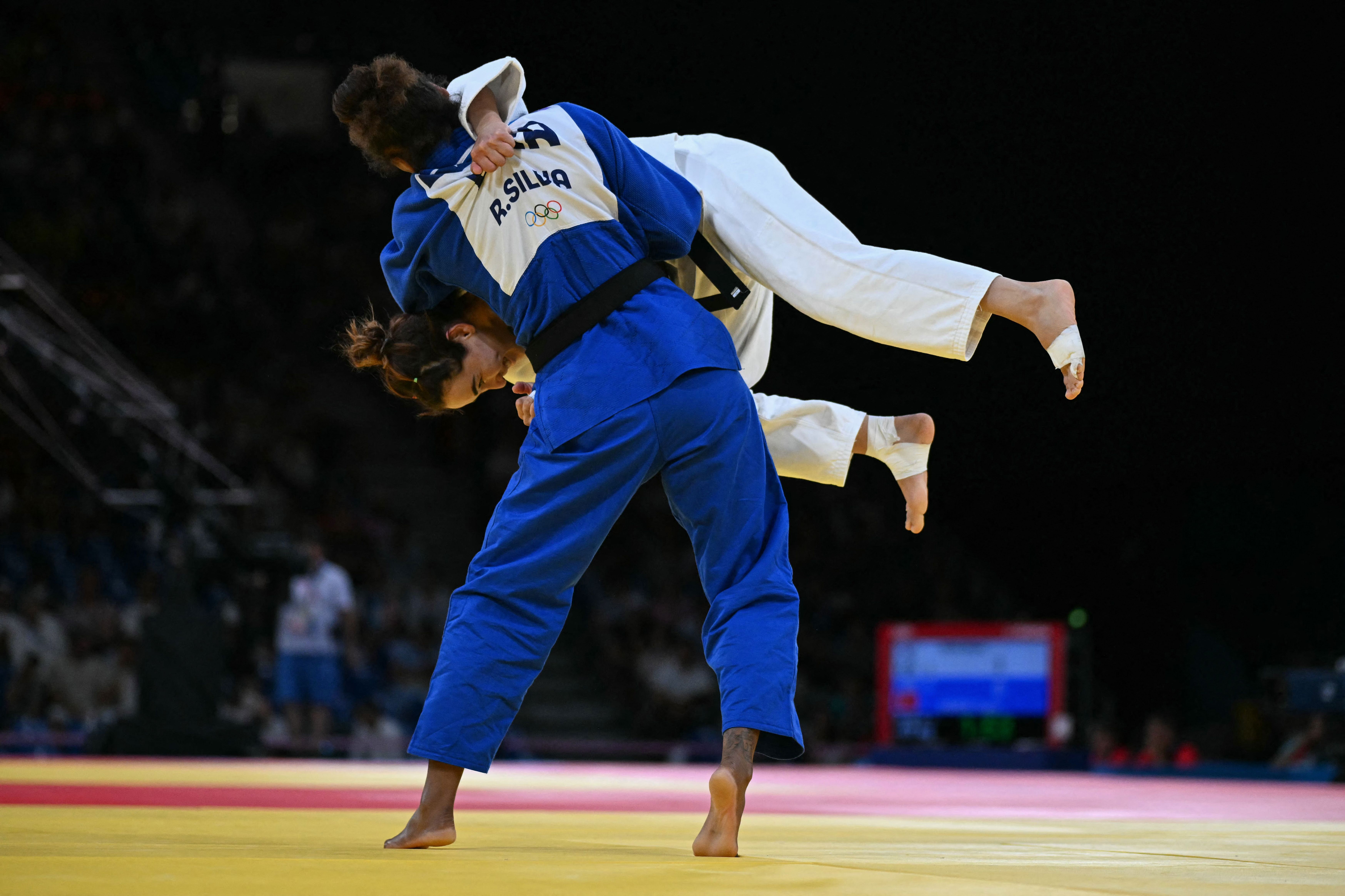 Paris 2024: Brasil vence Cazaquistão e vai às quartas na disputa por equipes do judô