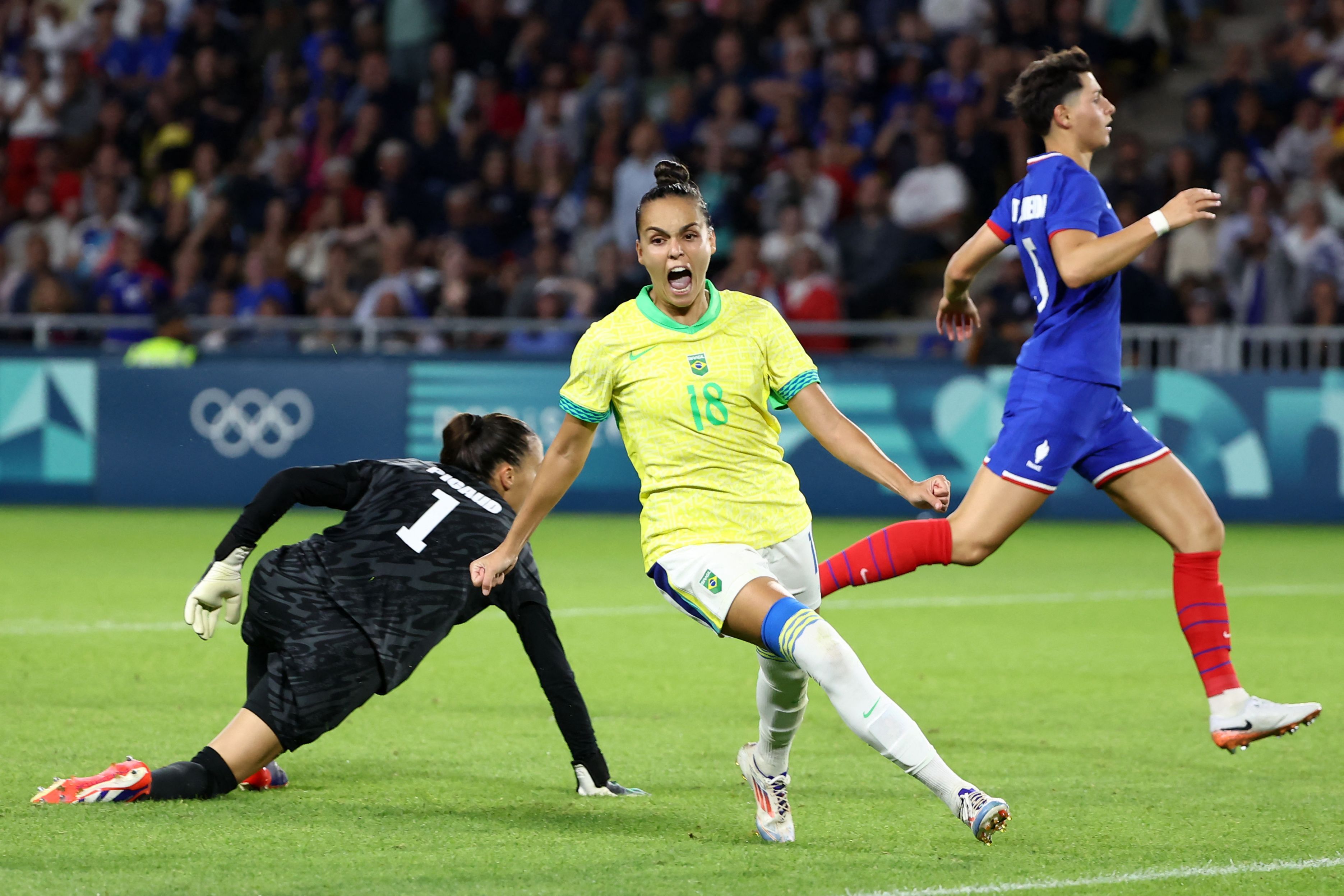 Brasil vence França e vai à semifinal do futebol feminino nos Jogos Olímpicos