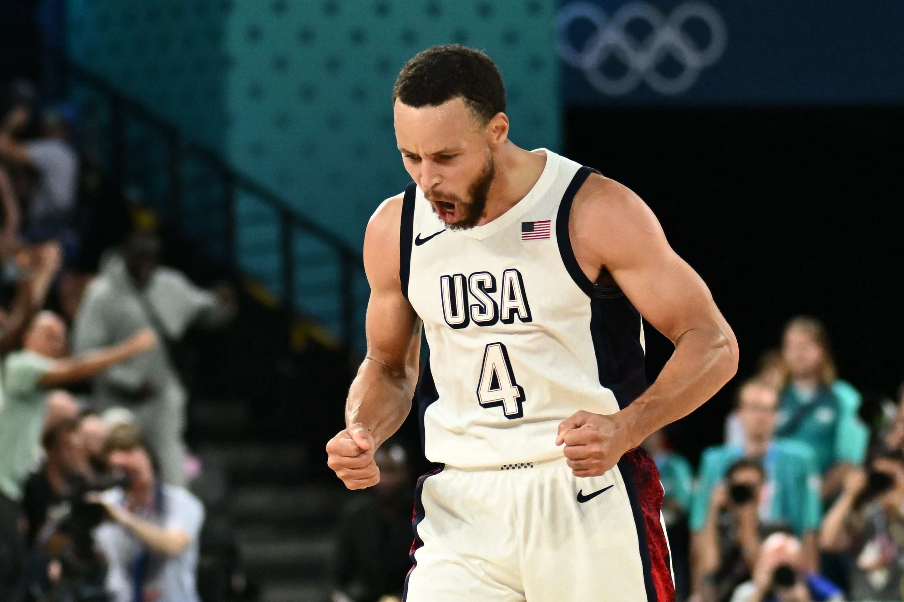 Curry tem atuação histórica para levar EUA à final do basquete em Paris; veja números