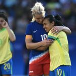 Brasil perde para os EUA e leva prata olímpica pela terceira vez no Futebol Feminino
