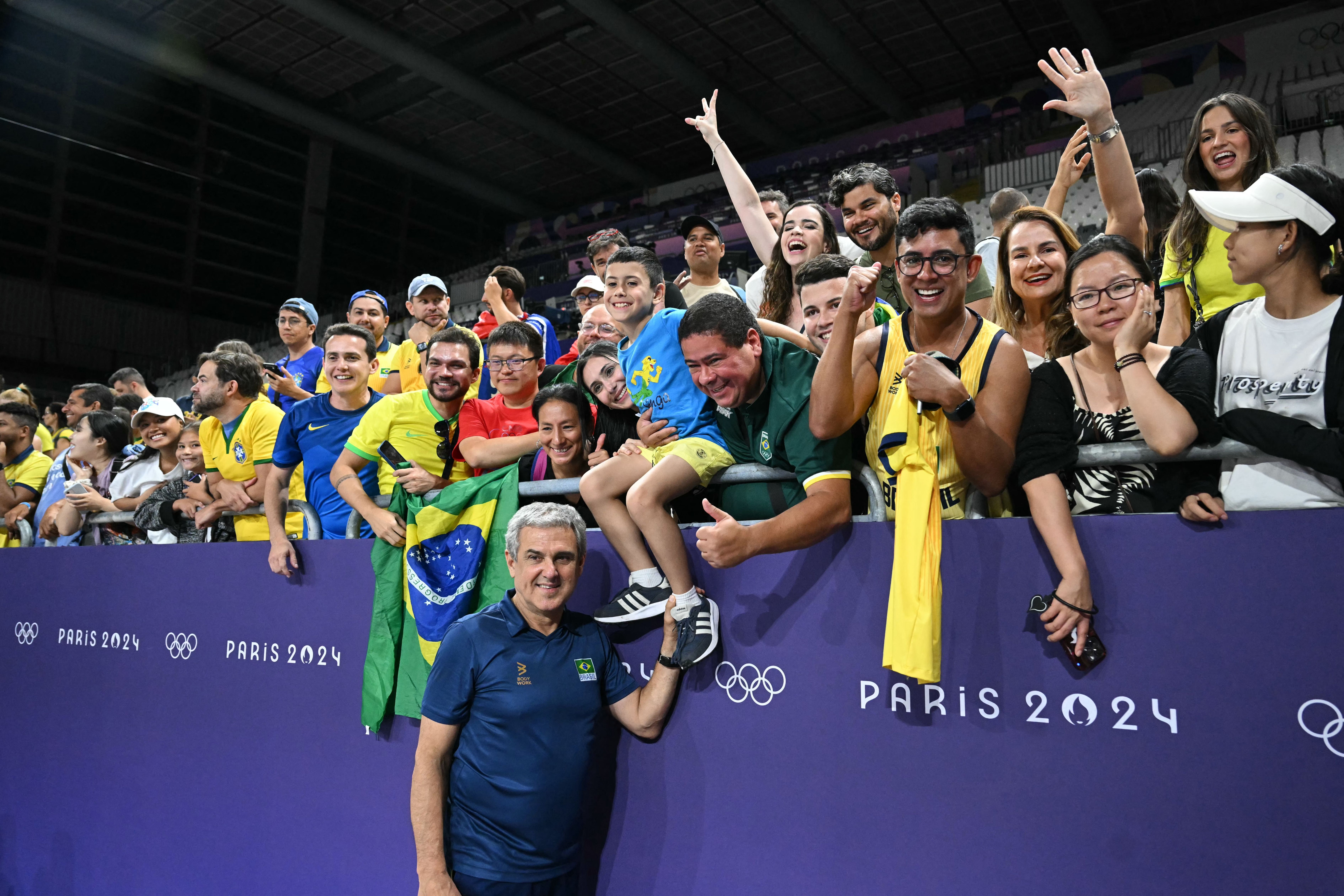 Zé Roberto reage à quinta medalha olímpica no Vôlei e responde se vai a Los Angeles 2028