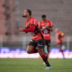 Com um a mais, Ituano bate Chapecoense e respira na Série B