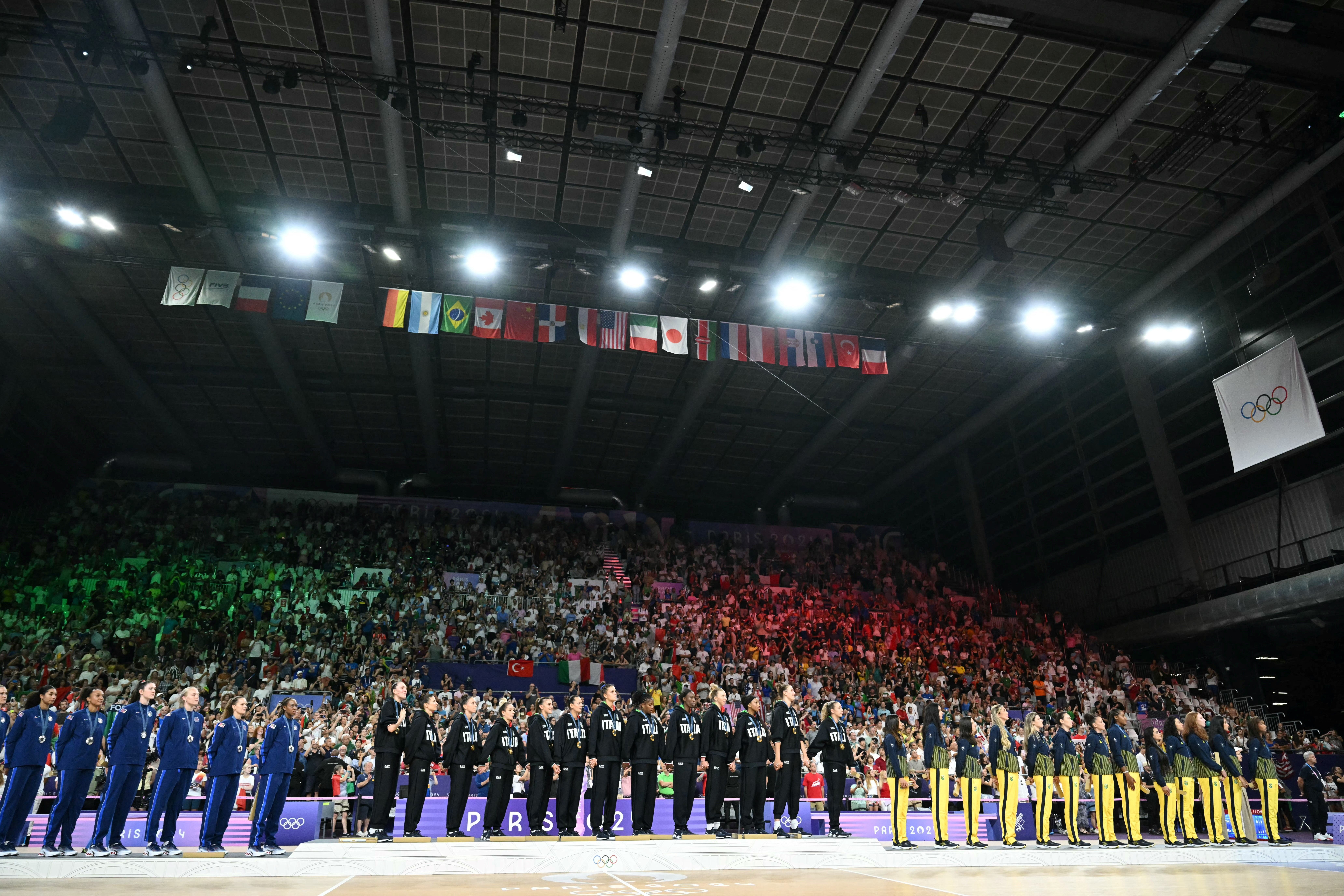 Paris 2024: com brasileira na lista, veja 'time ideal' do vôlei feminino
